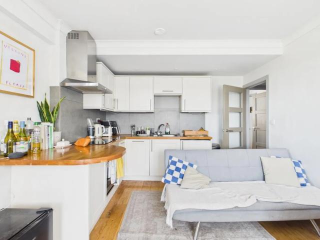 Apartment for rent in Streatham Hill, Greater London