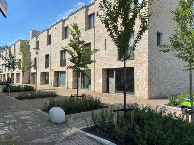 Appartement te huur in Strijp, Acht