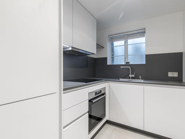 Apartment for rent in Dollis Hill, Greater London