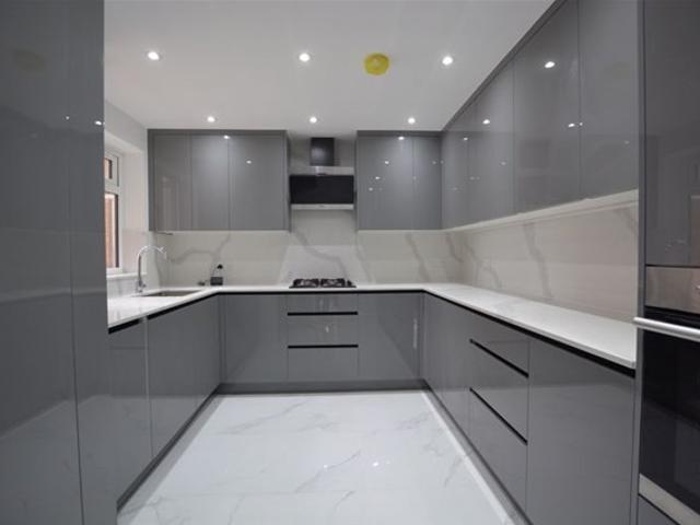 Apartment for rent in Hatch End, Greater London