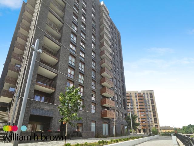 Apartment for rent in Roding Riverside, Greater London
