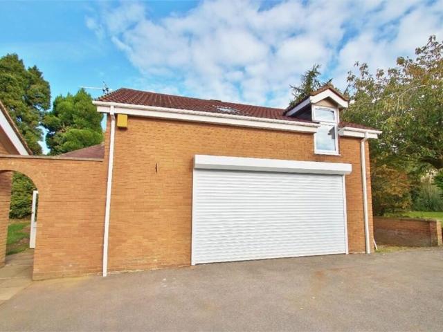 Apartment for rent in Overslade, New Bilton