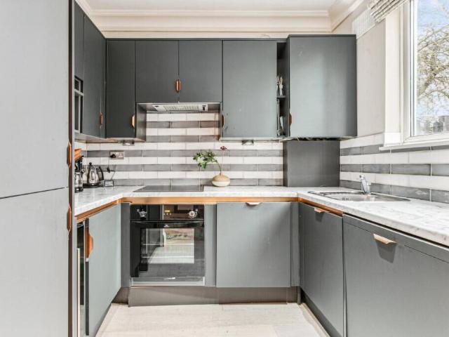 Apartment for rent in Earlsfield, Greater London