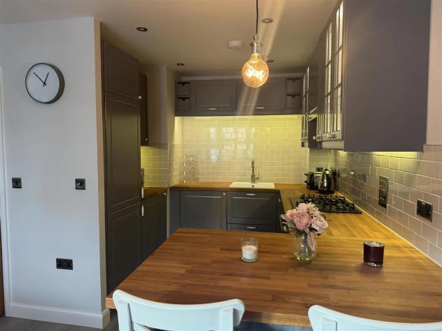 Apartment for rent in Lambrook, Rumwell