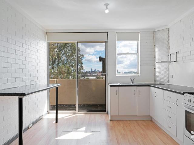 Apartment for rent in East Victoria Park, Western Australia