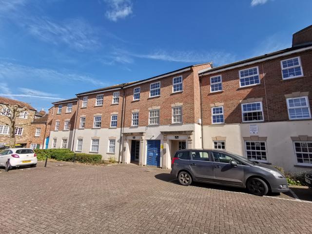 Apartment for rent in Firepool, Rumwell