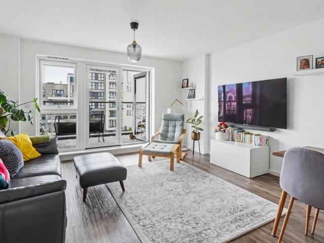Apartment for rent in St. Marys Island, Gillingham