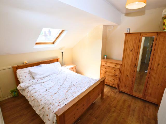 Apartment for rent in Armley, West Yorkshire