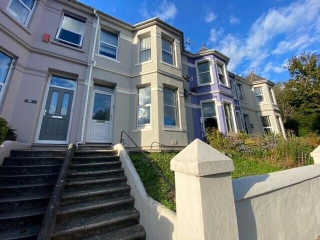 Apartment for rent in Lipson, Mount Wise