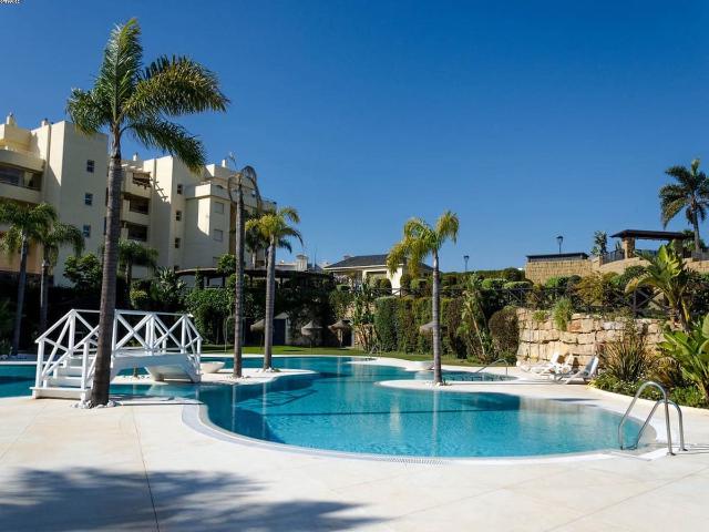 Apartamento en alquiler en Puerto de la Torre, Málaga-Costa del Sol