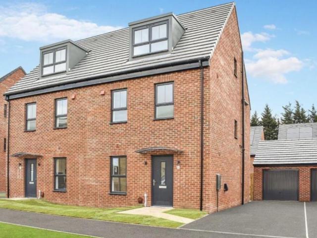 Apartment for rent in Austhorpe, West Yorkshire