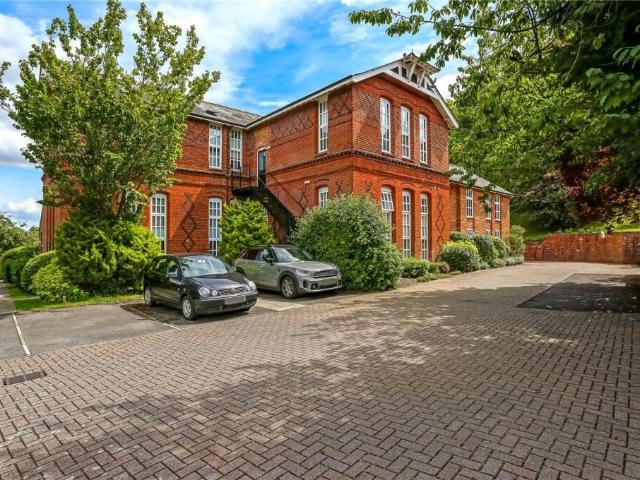 Apartment for rent in Fulflood, Hampshire