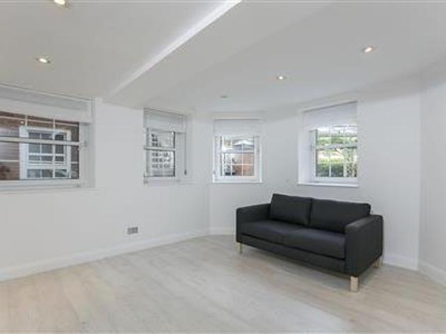 Apartment for rent in Chelsea, Greater London