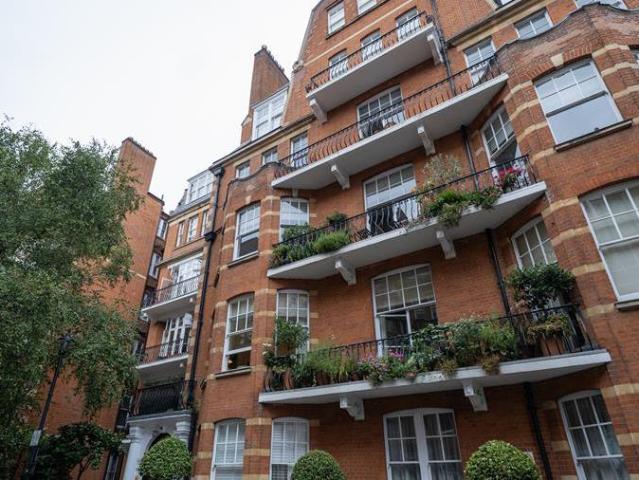 Apartment for rent in Victoria, Greater London
