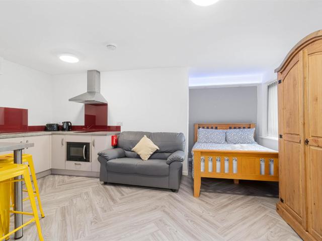 Apartment for rent in Pennycomequick, Mount Wise