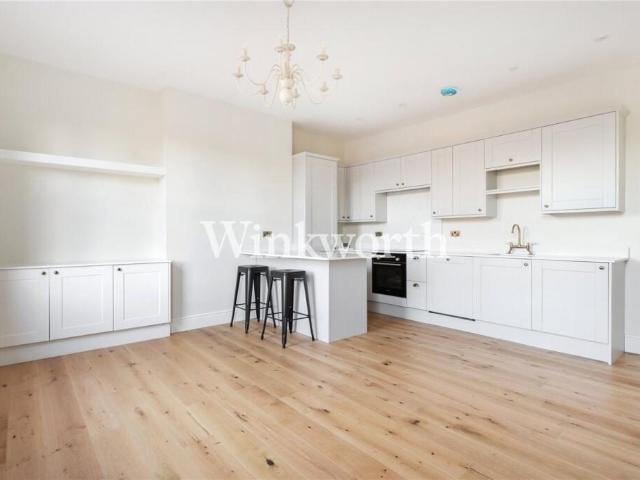 Apartment for rent in Stroud Green, Greater London