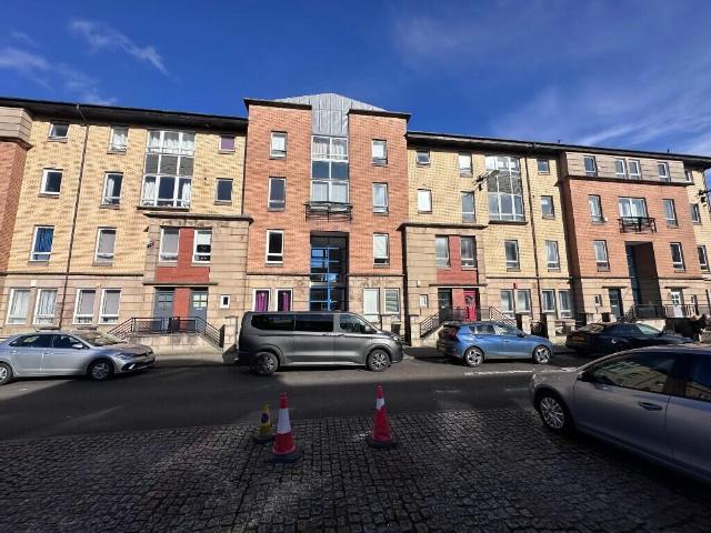 Apartment for rent in Hutchesontown, Gorbals