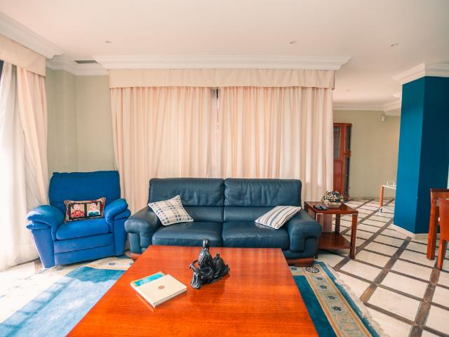 Apartamento en alquiler en Urbanización Puerto Estepona (Seghers), Costa del Sol Occidental