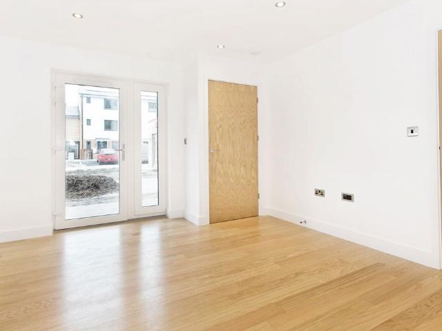 Apartment for rent in East Greenwich, Greater London