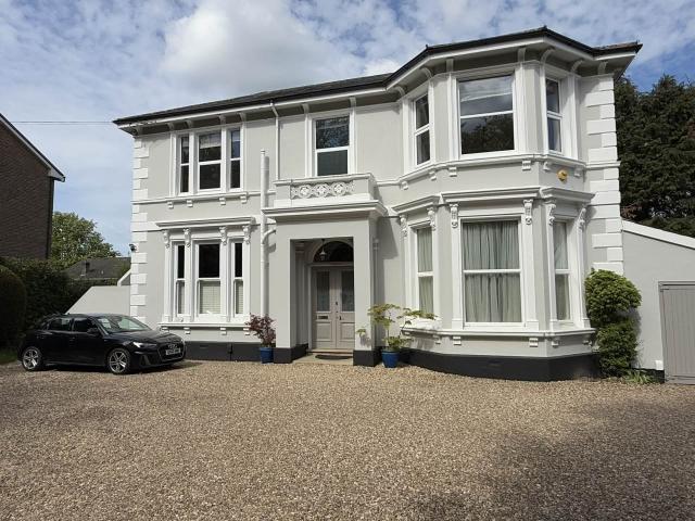 Apartment for rent in Ferndale, Sandown Park