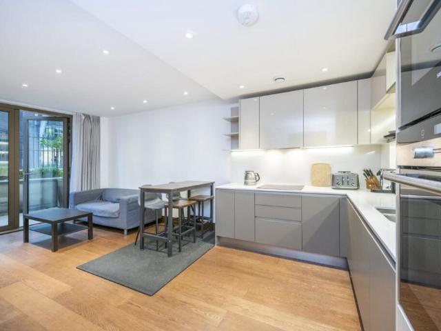 Apartment for rent in Blackfriars, Lyons