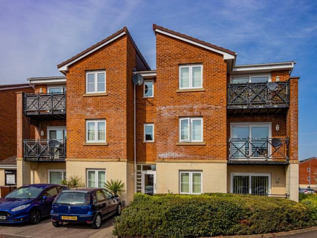Apartment for rent in Falcon Lodge, Wales