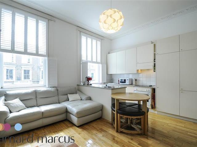 Apartment for rent in Earl's Court, Greater London