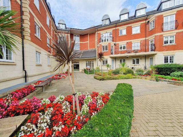 Apartment for rent in London Borough of Harrow, Greater London