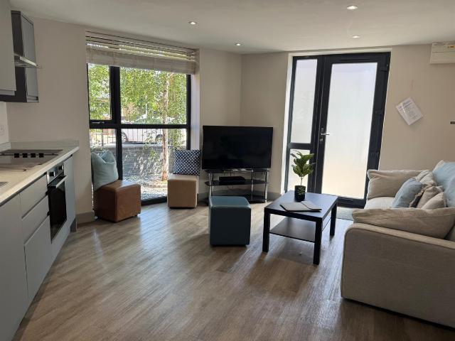 Apartment for rent in Abbey Park, Barton In Fabis