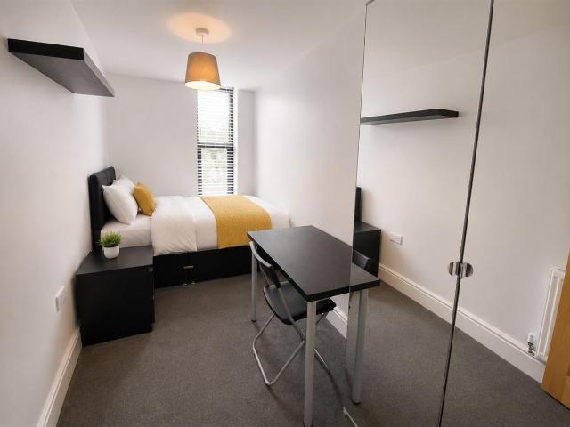 Apartment for rent in Abbey Park, Barton In Fabis