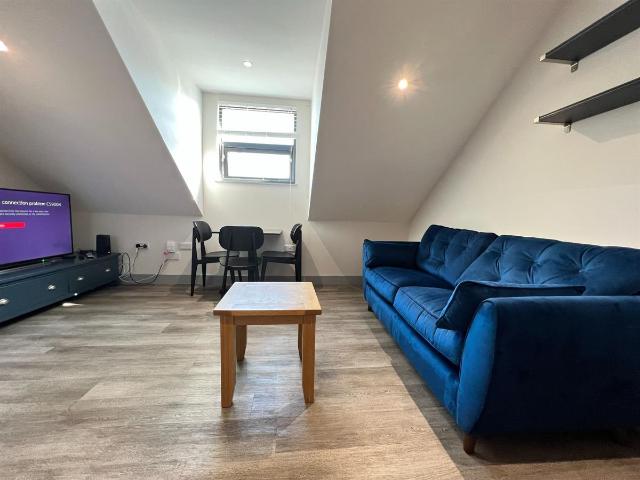 Apartment for rent in Abbey Park, Barton In Fabis