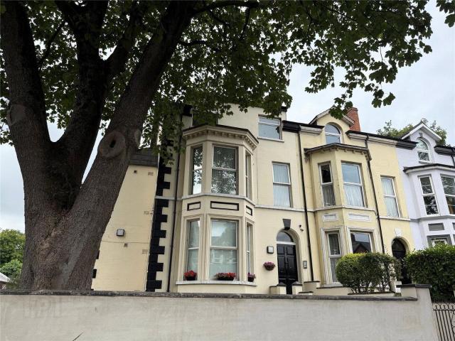 Apartment for rent in Woodvale, Northern Ireland