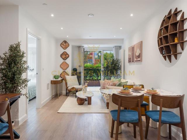 Apartment for rent in Silvertown, Greater London