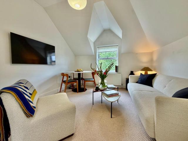 Apartment for rent in London Borough of Lewisham, Forest Hill