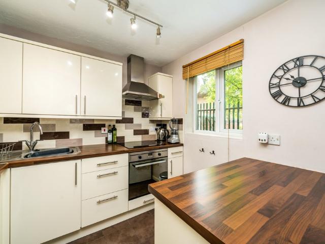 Apartment for rent in Hackbridge, Greater London