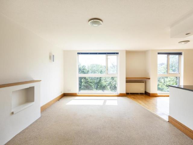 Apartment for rent in Long Ashton, Isle Of Man