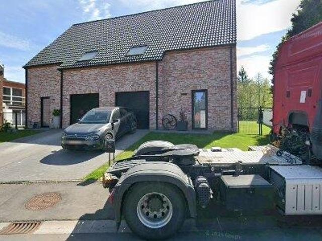 Appartement location à Frasnes-lez-buissenal, Wallonie
