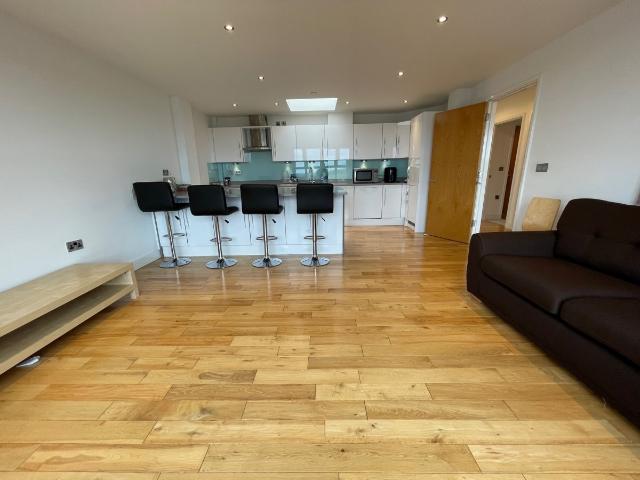 Apartment for rent in Southgate, Greater London