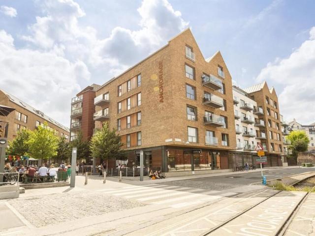 Apartment for rent in Wapping Wharf, Feckenham