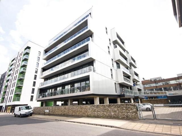 Apartment for rent in Lakenham, East Bank