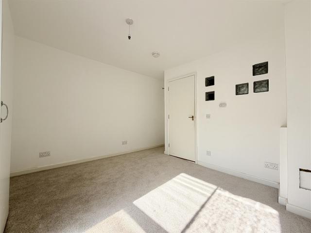 Apartment for rent in Mount Wise