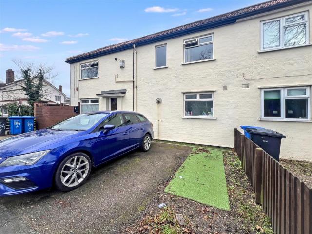 Apartment for rent in Earlham Rise, East Bank