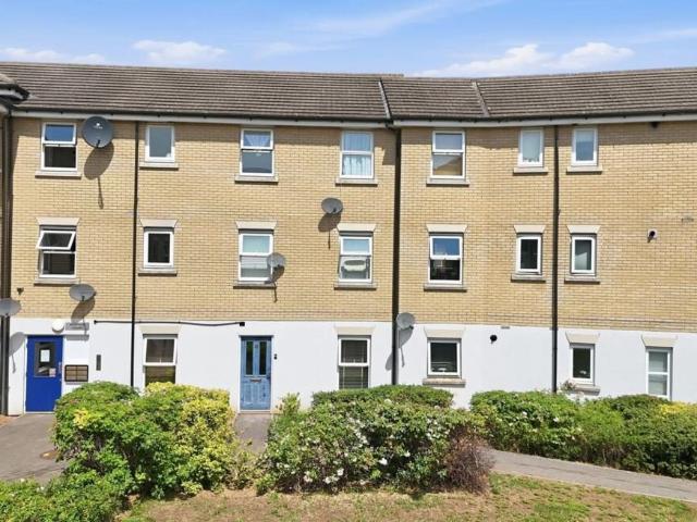 Apartment for rent in Little Heath, Greater London