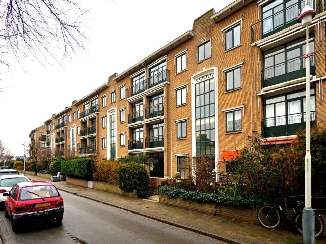 Appartement te huur in Loosduinen, Zuid Holland