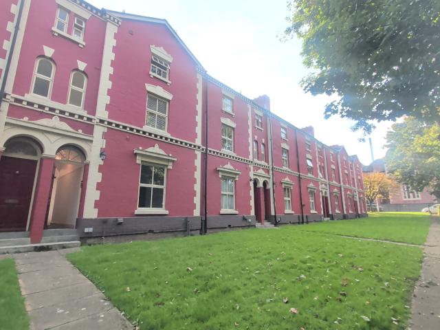 Apartment for rent in Goldthorn Hill, Wolverhampton
