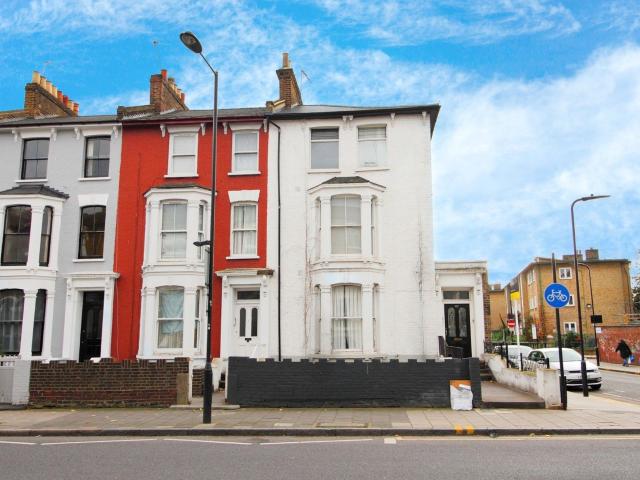Apartment for rent in Shacklewell, Greater London