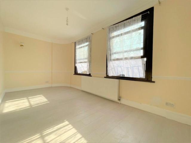 Apartment for rent in Leyton, Greater London