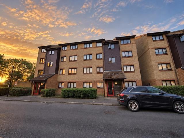 Apartment for rent in Lower Edmonton, Greater London