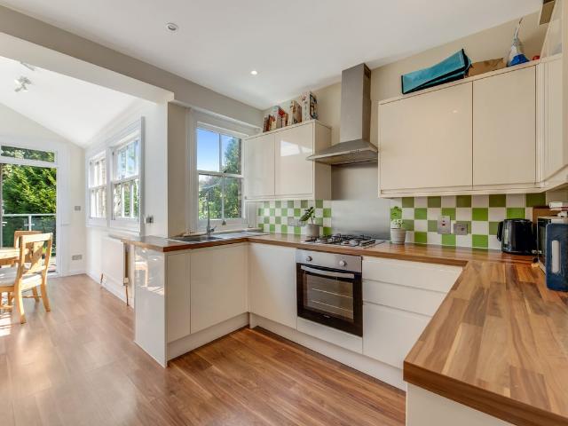 Apartment for rent in London Borough of Barnet, Greater London