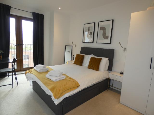 Apartment for rent in St Albans, Five Acres